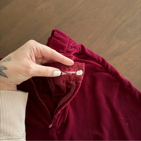 GAP Recycled High Rise Velvet Pant (Petite) - Picture 8 of 14